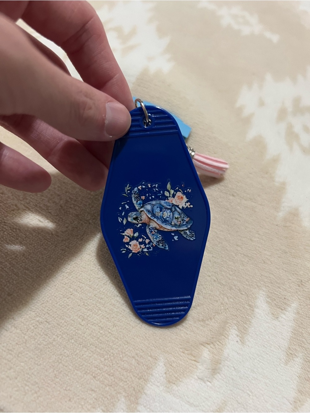 Sea Turtle Keychain 🌊 - Picture 3 of 5